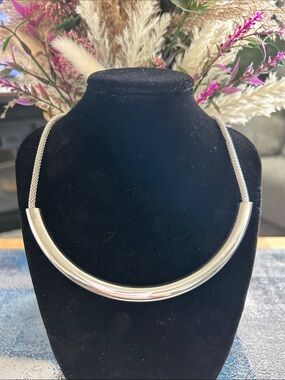 a.n.a Polished Silver Curved Collar Necklace